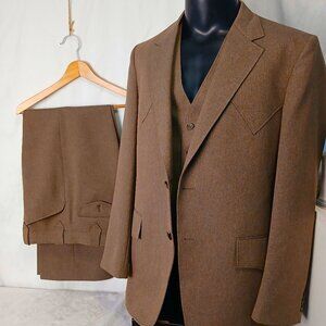 RanchWear 3 Piece Suit - size 44